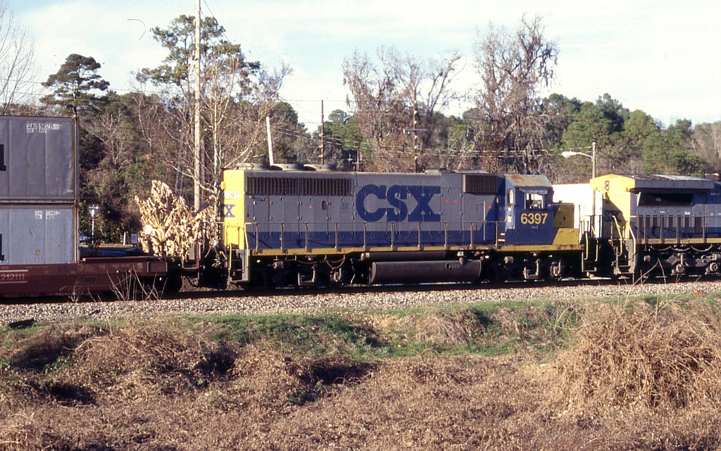 CSX 6397 on NB intermodal